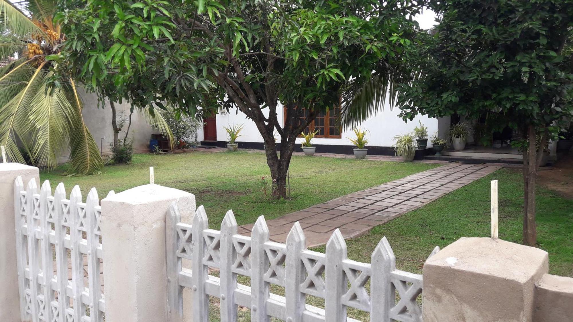 The Max Villa Negombo Exterior foto