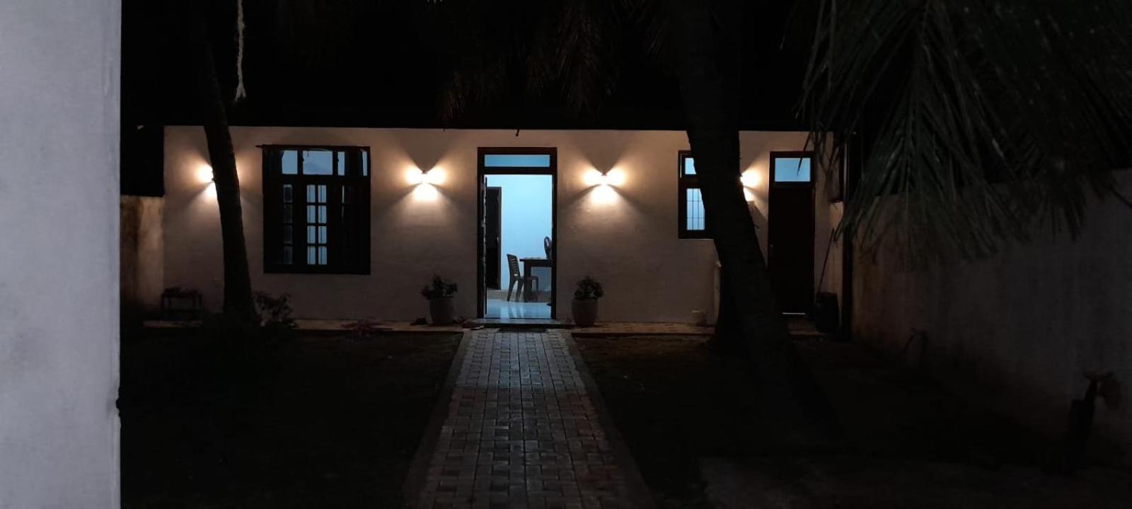 The Max Villa Negombo Exterior foto